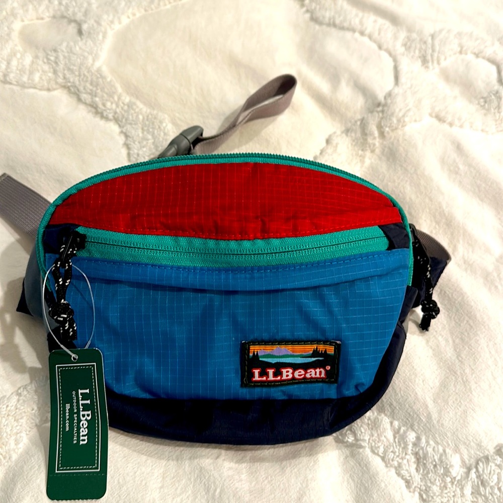 LL Bean Stowaway Hip Pack youth